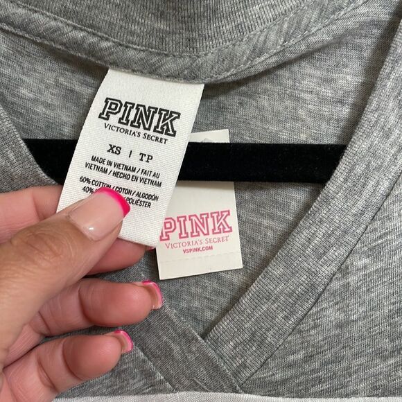 PINK Victoria’s Secret “Life’s a beach” white/gray tanktop, NWT, XS - Picture 3 of 4